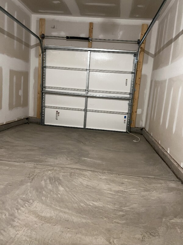 Building Photo - 125 N Chubb Rdg