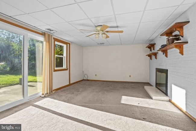 Building Photo - 18 Cobblestone Ln
