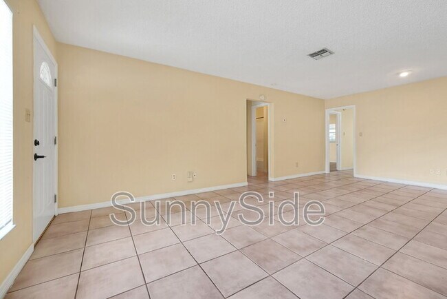Building Photo - 8102 Turkey Dr