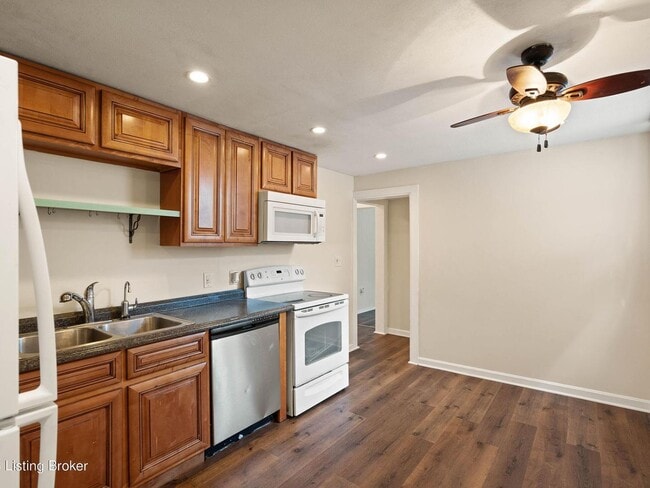 Building Photo - 1406 Walter Ave