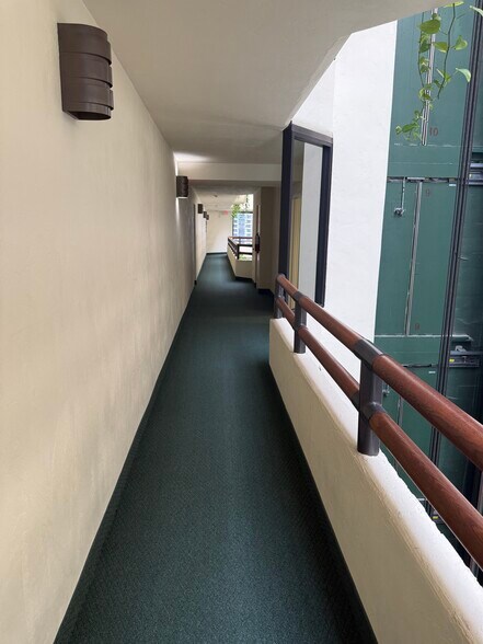 Building Photo - 3013 S Atlantic Ave