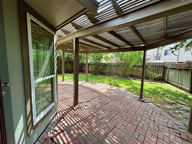 Building Photo - 12702 Meadway Ct