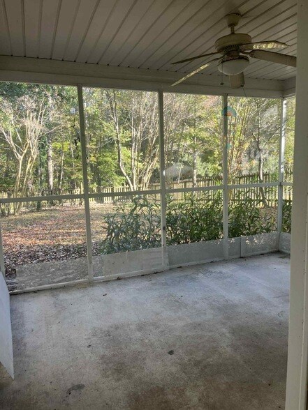 Building Photo - 524 Beverly Dr