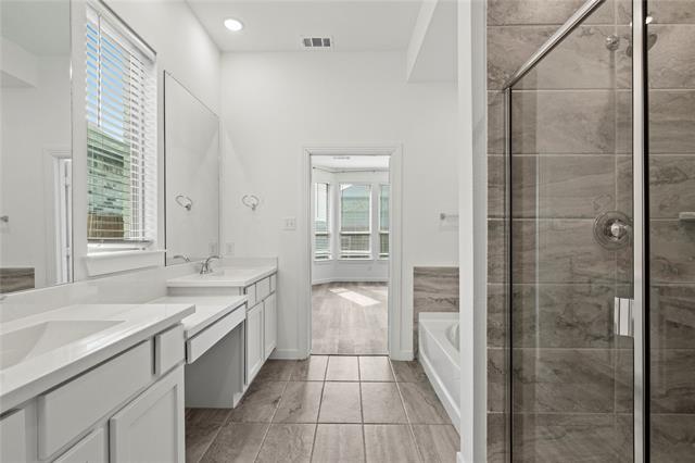 Building Photo - 1805 Lockhart Dr