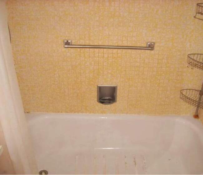 Building Photo - 358 Chatham R