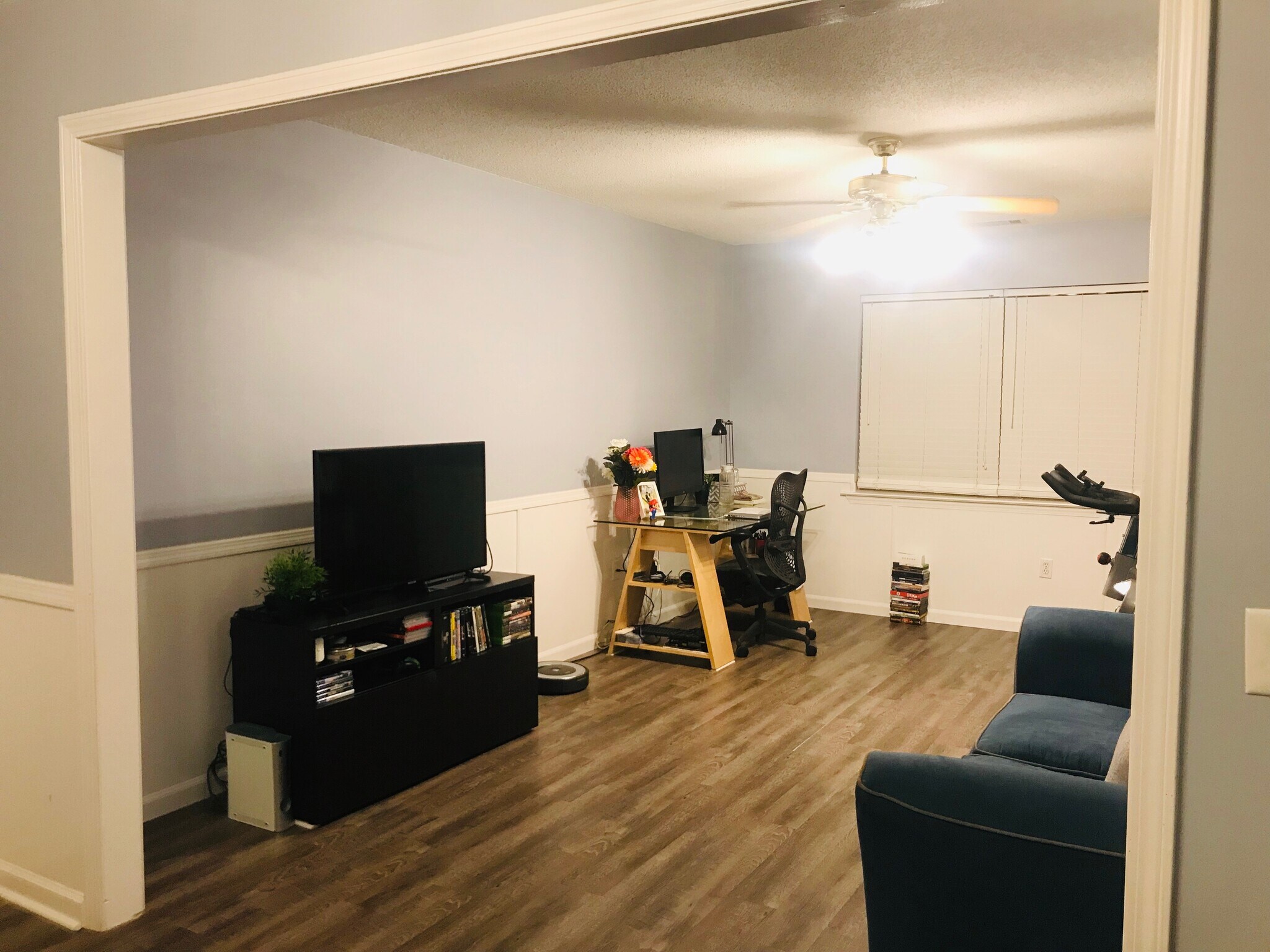 Building Photo - 117 Towne Park Dr W