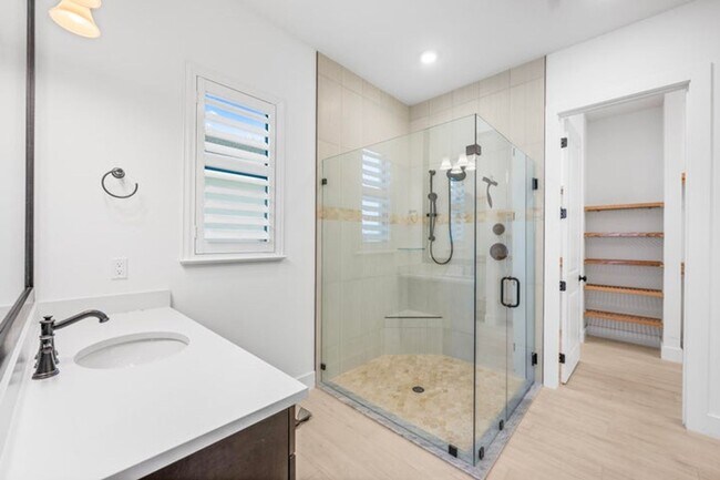 Building Photo - 15763 Longboat Key Dr
