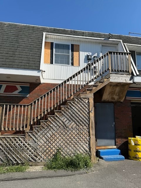 Building Photo - 50 Maplewood Ave