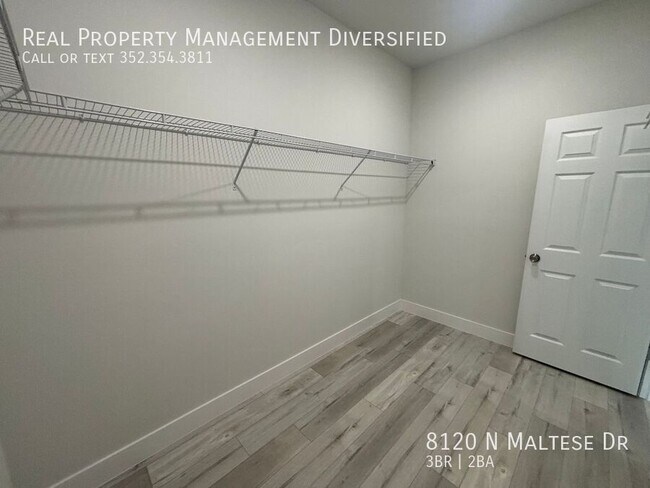 Building Photo - 8120 N Maltese Dr