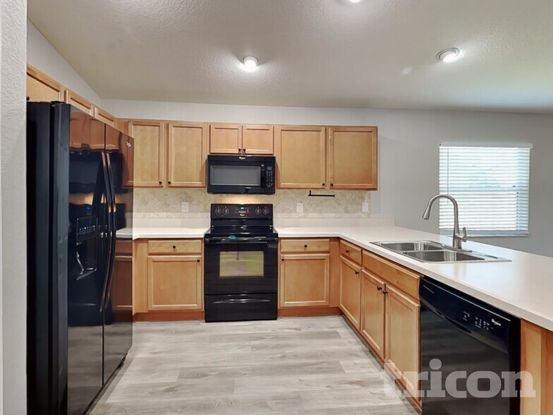 Building Photo - 921 Kingfisher Dr