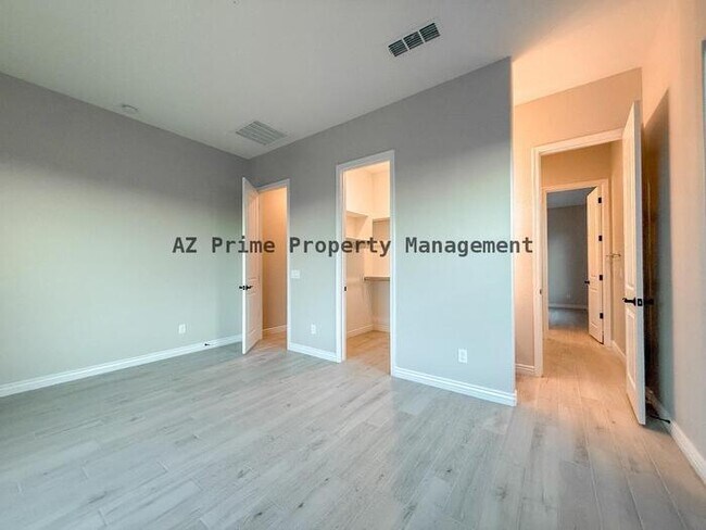 Building Photo - 20464 E Calle de Flores