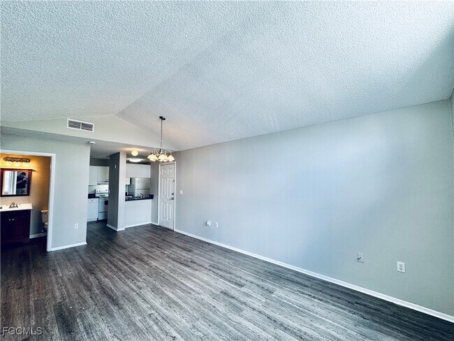 Building Photo - 3407 Winkler Ave