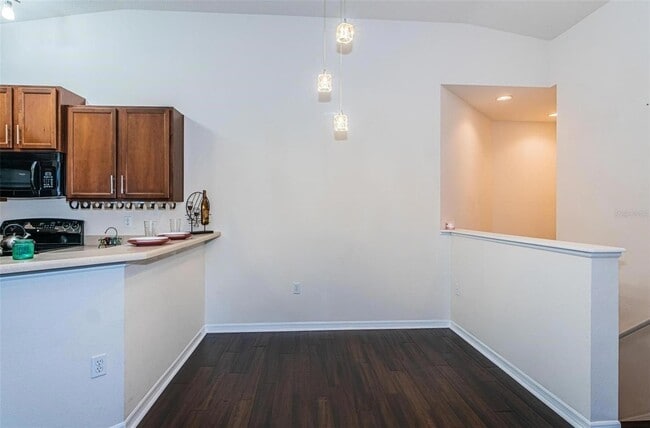 Building Photo - 9013 Moonlit Meadows Loop