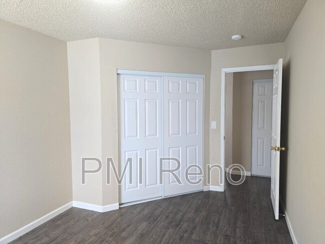 Building Photo - 4319 Pescado Way