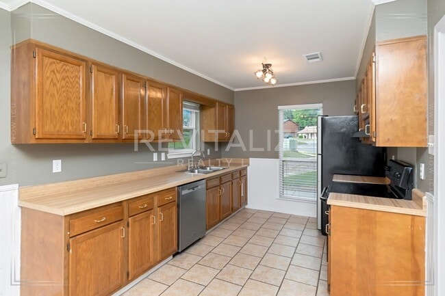 Building Photo - 1724 Rustic Wood Ct