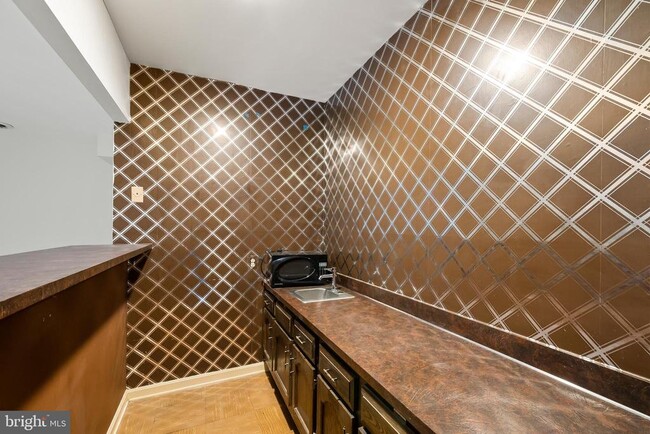 Building Photo - 9518 Hunt Square Ct