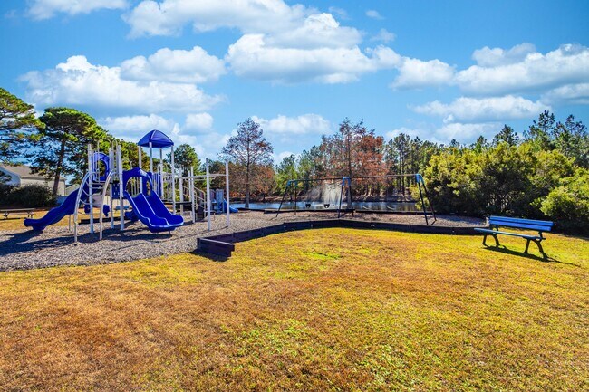 Building Photo - Walkerton Home