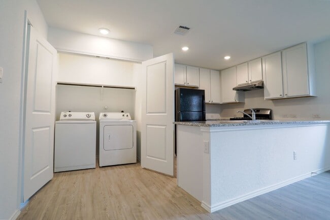 Building Photo - 4220 Revetment Way