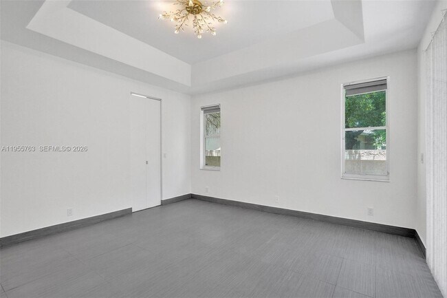 Building Photo - 1251 Hayes St