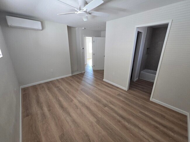 Building Photo - 4062 Ingalls St