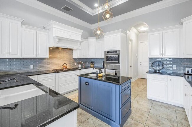 Building Photo - 4133 Causeway Vista Dr