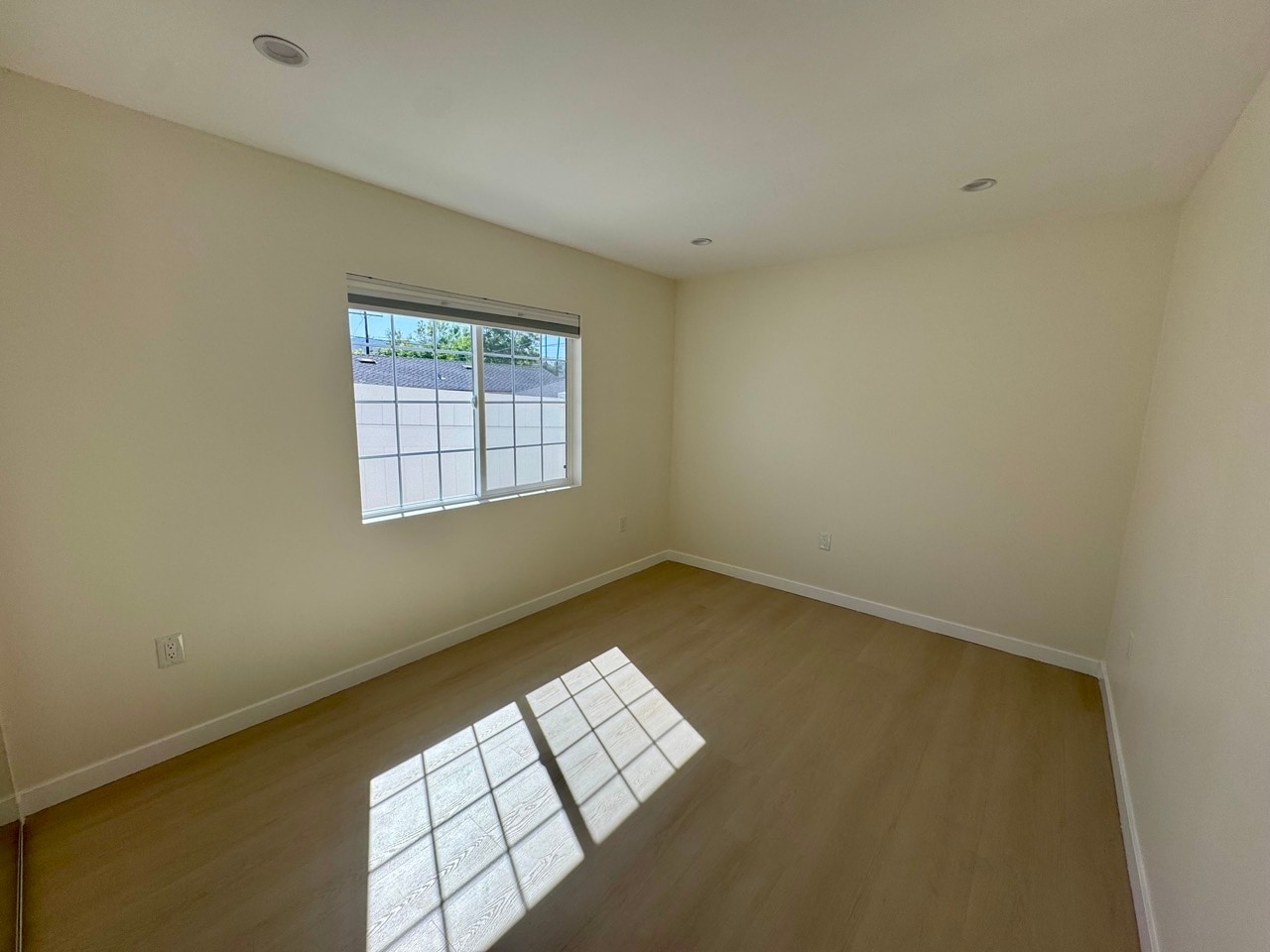 Building Photo - 8980 Oswego St