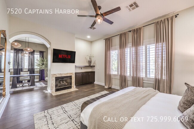 Building Photo - 7520 Captains Harbor Dr