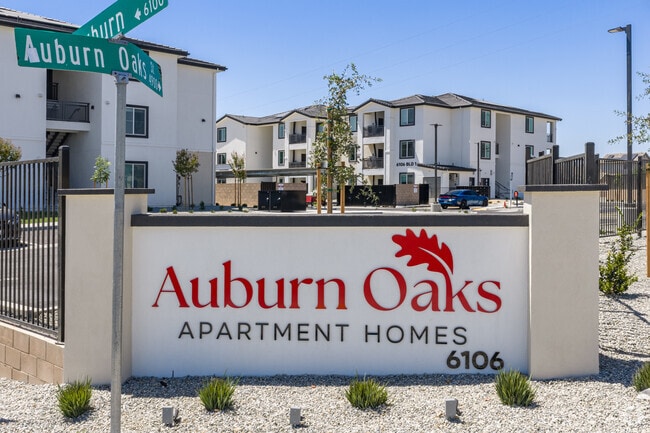 Building Photo - Auburn Oaks