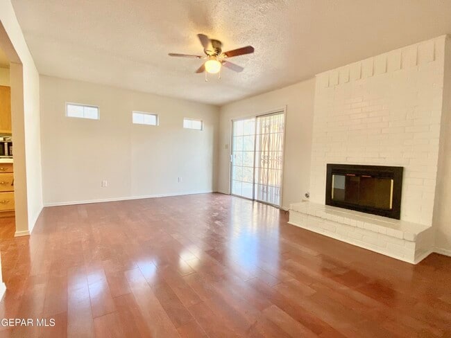 Building Photo - 308 Cabaret Dr