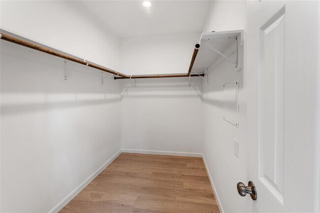 Building Photo - 5221 Groveton St