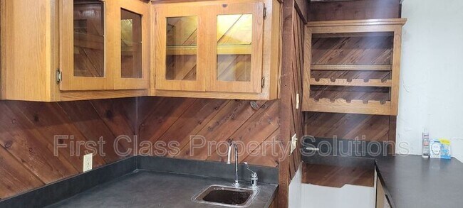 Building Photo - 7407 Kings Manor Ct