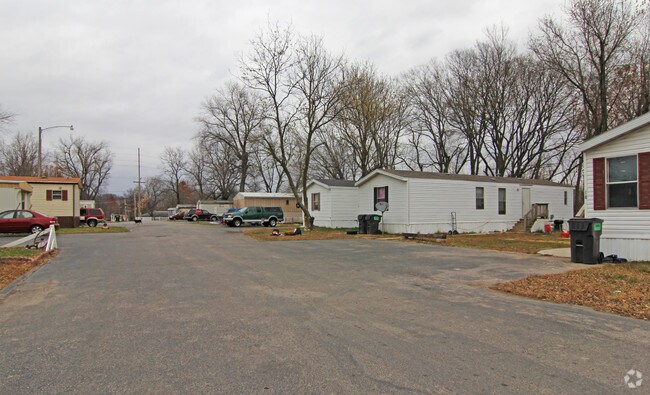 Building Photo - 27 Willow Wood Ct