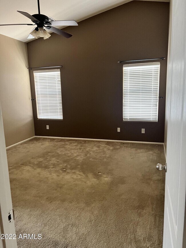 Building Photo - 3406 S 88th Ln