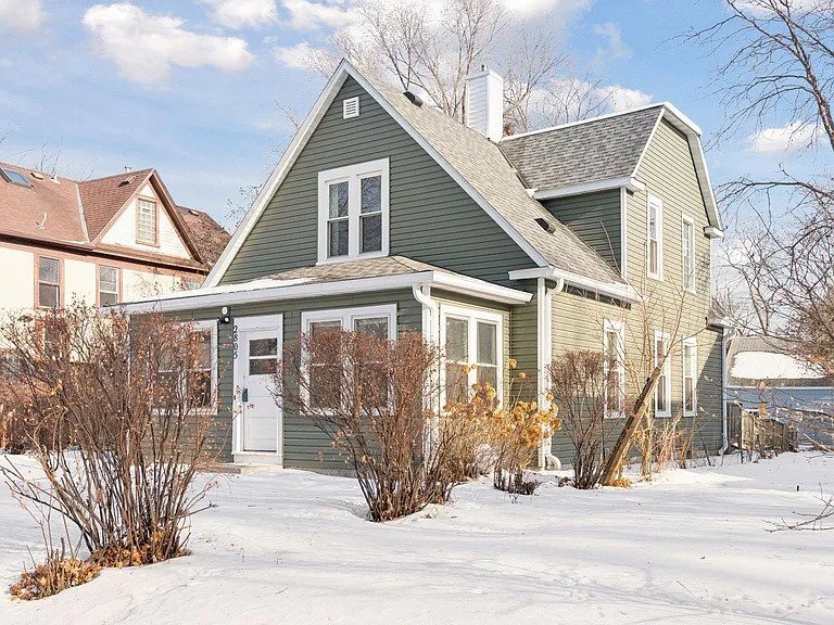 Building Photo - 2805 28th Ave S