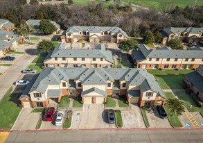 Building Photo - Homes of Persimmon