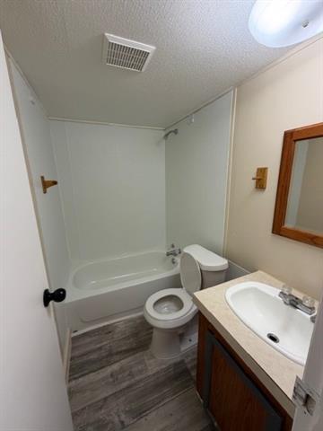 Building Photo - 1620 E Reno Rd