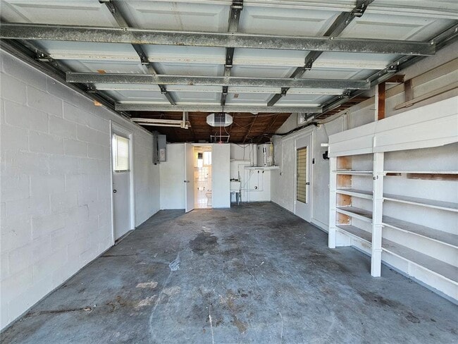 Building Photo - 9210 Pegasus Ave