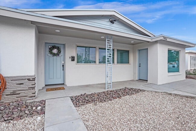 Building Photo - 7904 Parkland Dr
