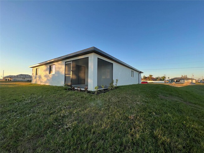 Building Photo - 1106 NW 21st Terrace