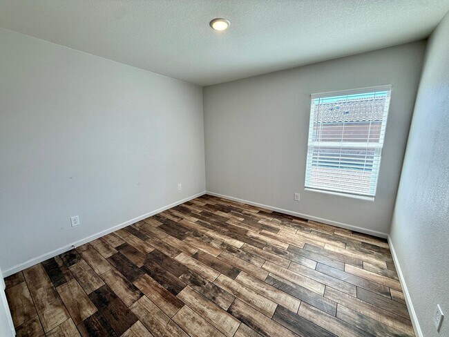 Building Photo - Beautifully Updated 4 Bedroom Home in Valley Springs Estates- Available Now!