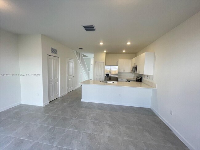 Building Photo - 12851 SW 232 LANE