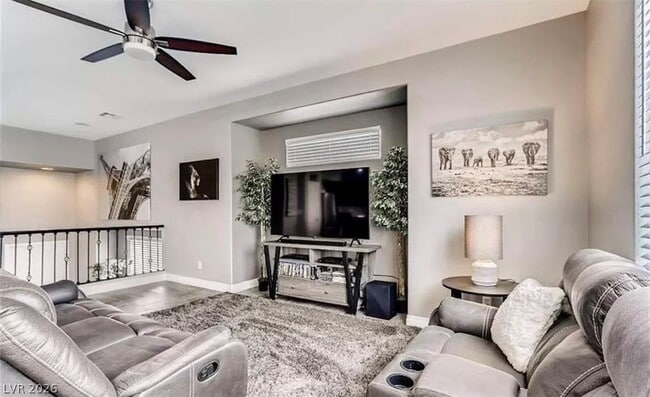 Building Photo - 7036 Azure Beach St