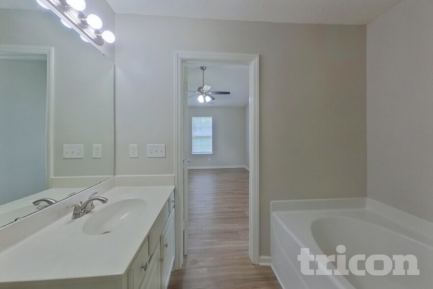 Building Photo - 7820 Euler Way