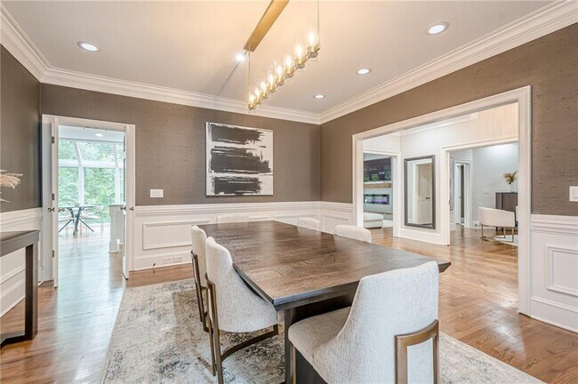 Building Photo - 700 S Brighton Ct