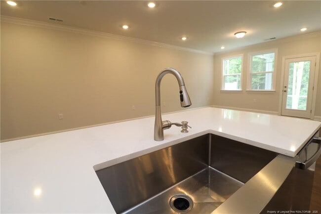 Building Photo - 1722 Alpine Summer Ln