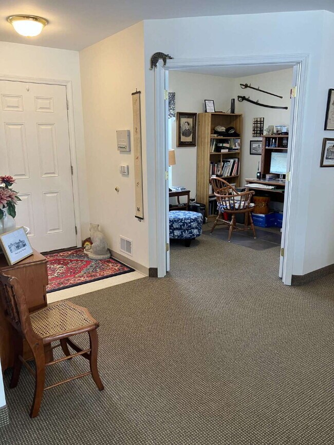 Building Photo - 3 Bedroom/Office 1.5 bath in the Village of Fairport - Available May 2026! $3,050/month