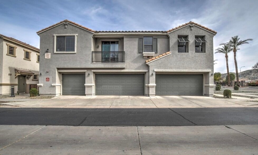 Building Photo - 7515 S 30th Pl