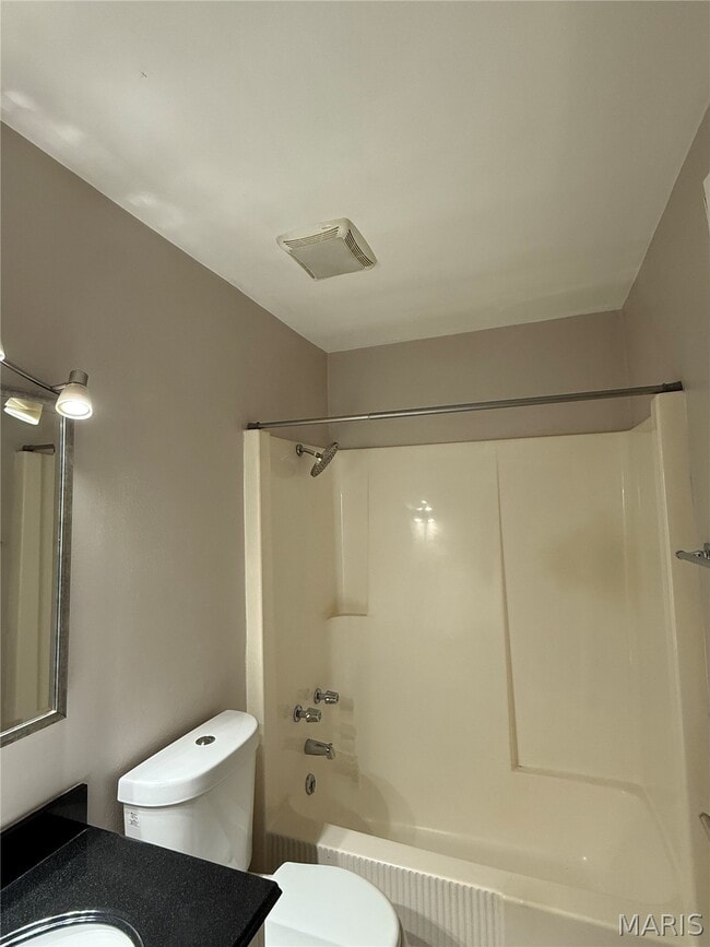 Building Photo - 919 Mulberry St