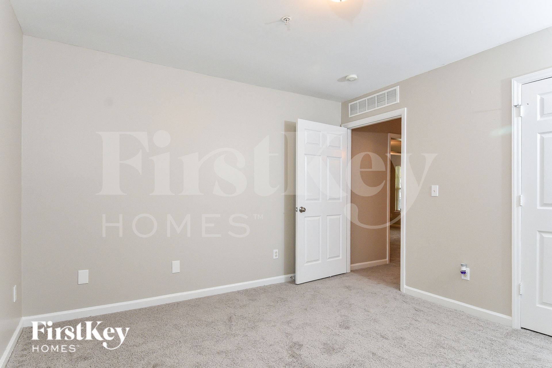 Building Photo - 203 Bingham St