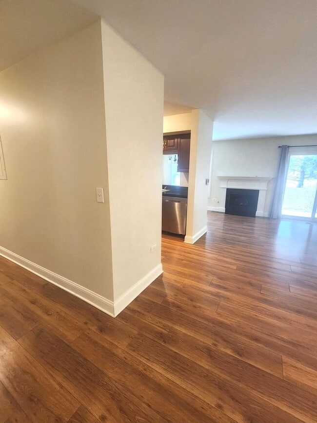 Building Photo - 43 Foxcroft Rd